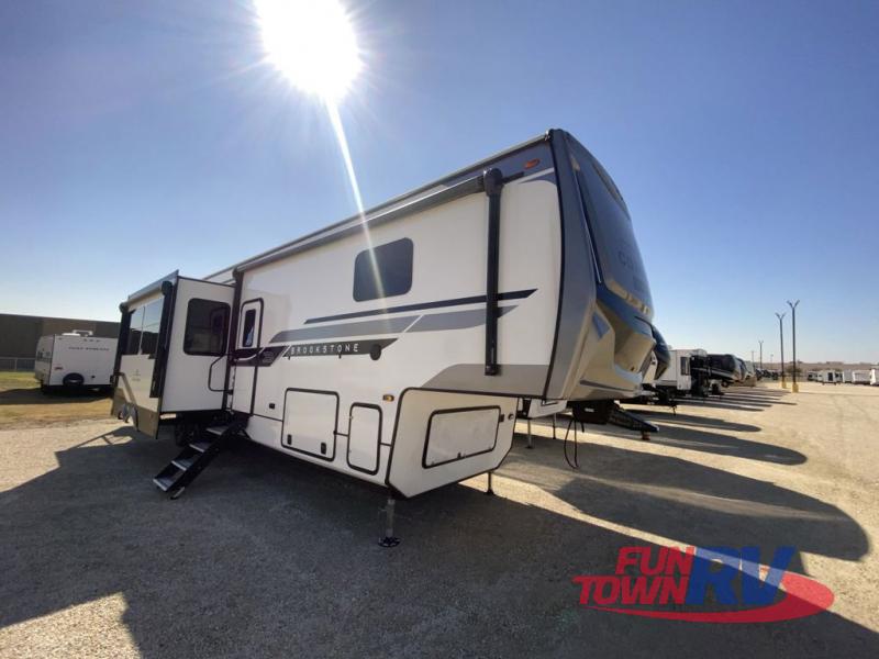 RV listing image