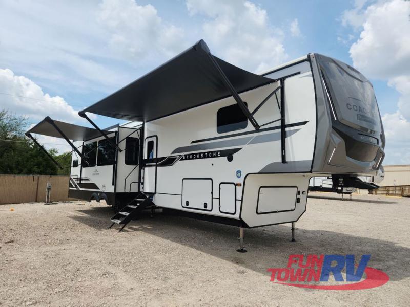 RV listing image