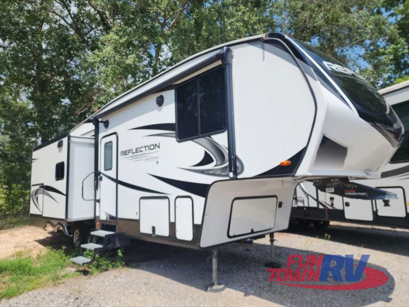 RV listing image