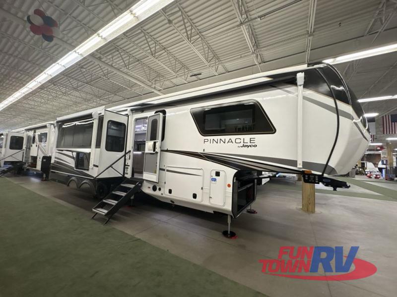 RV listing image