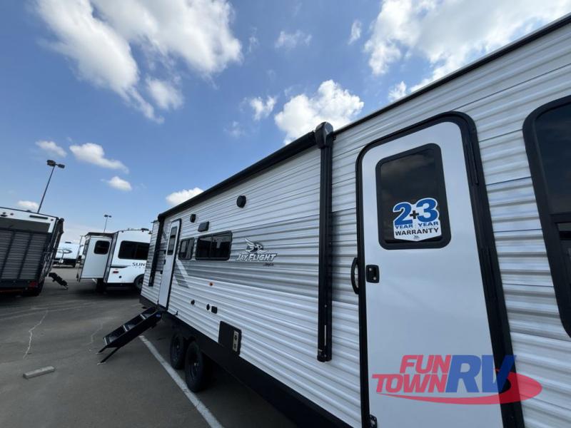 RV listing image