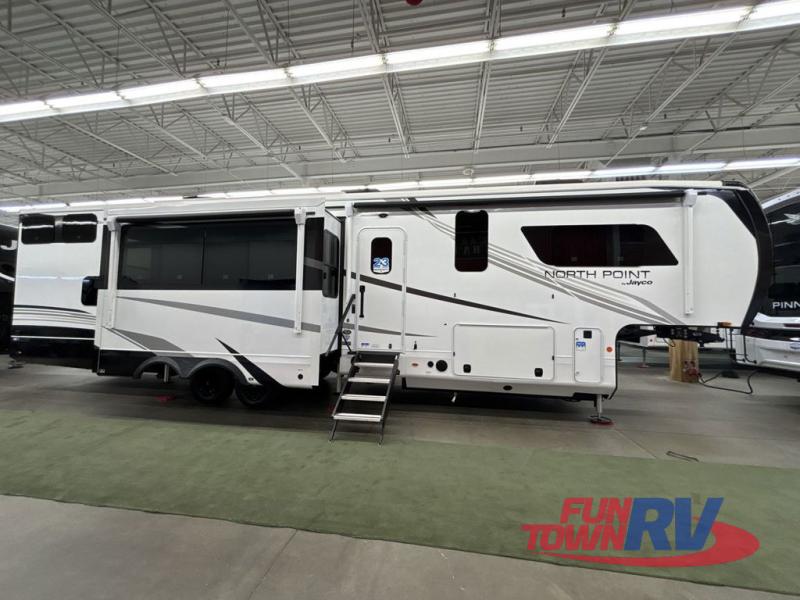 RV listing image