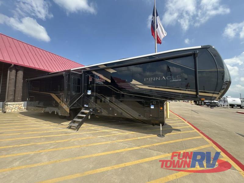RV listing image