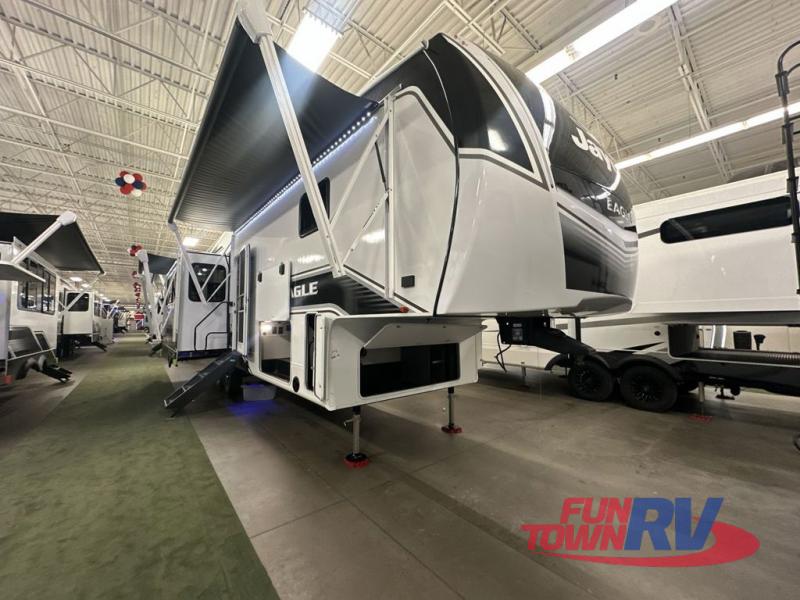 RV listing image