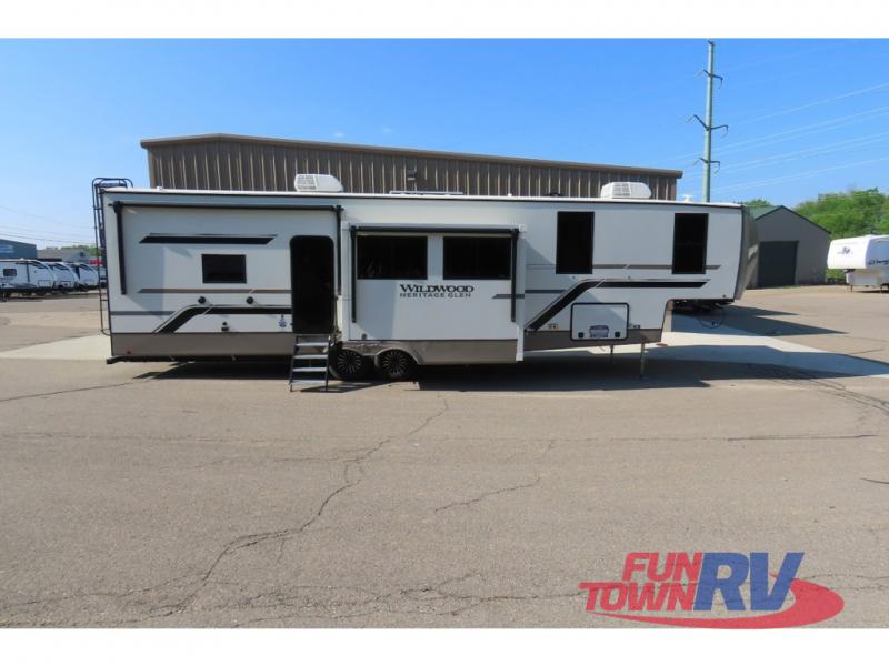 RV listing image
