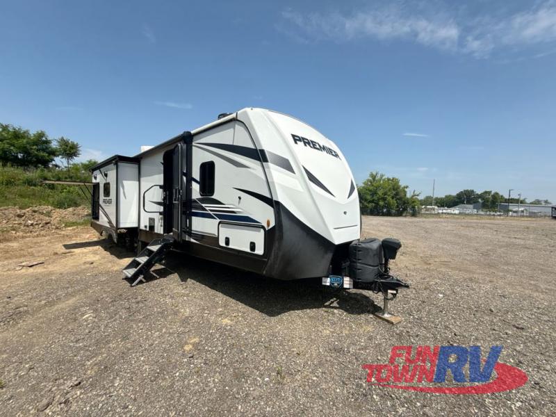RV listing image