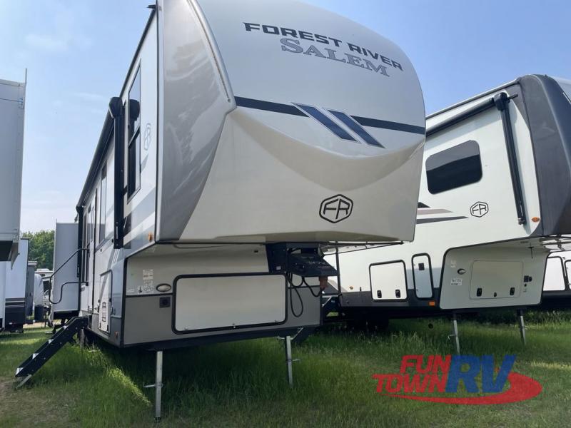 RV listing image