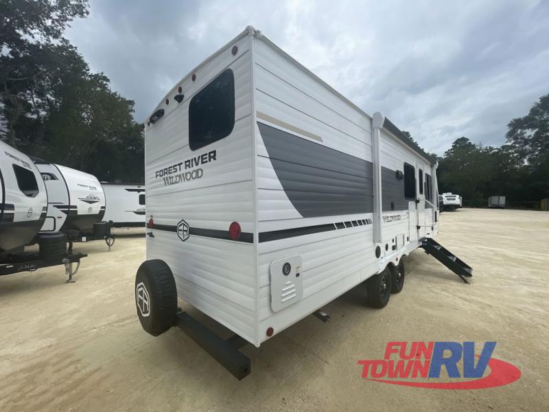 RV listing image