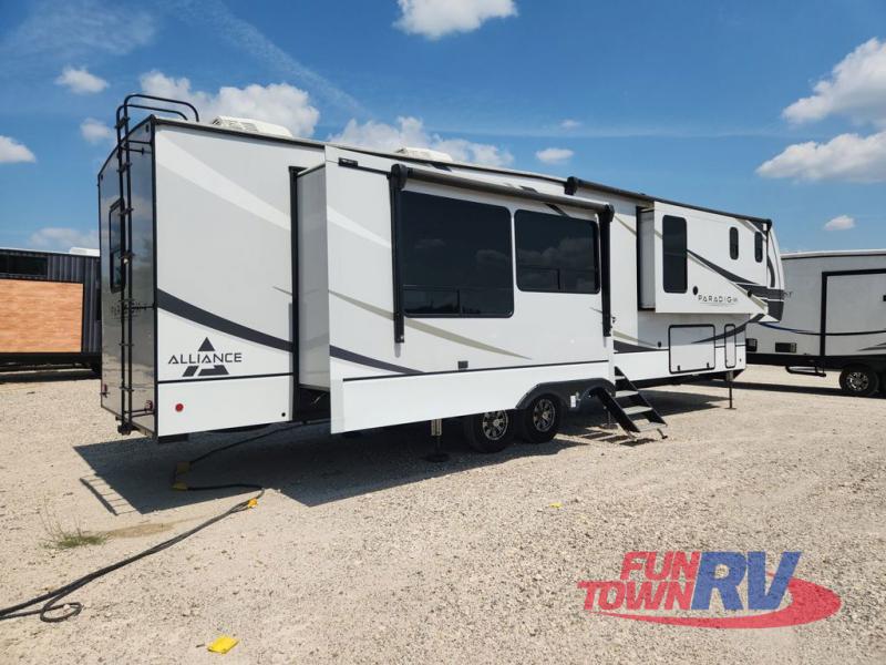 RV listing image