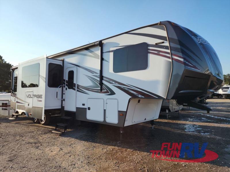 2016 Dutchmen RV voltage v3605