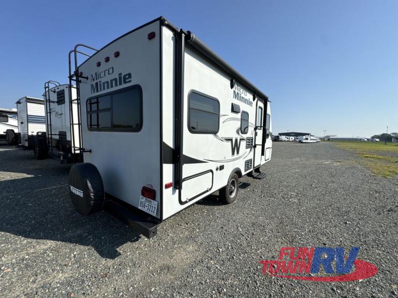 RV listing image