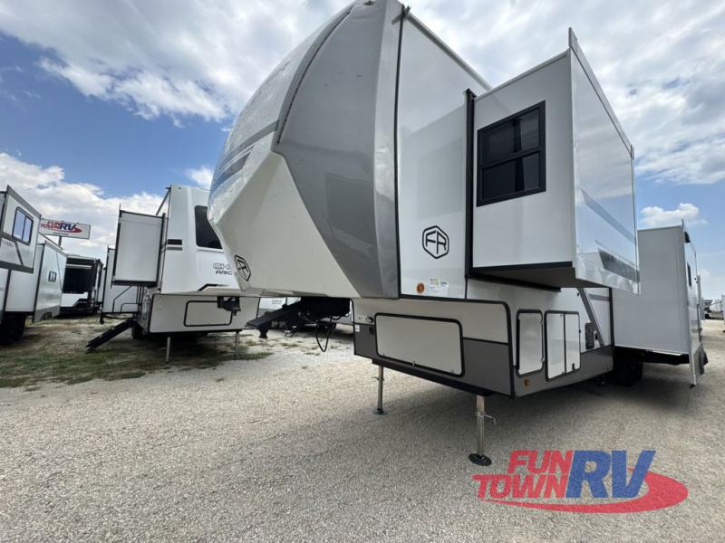 RV listing image