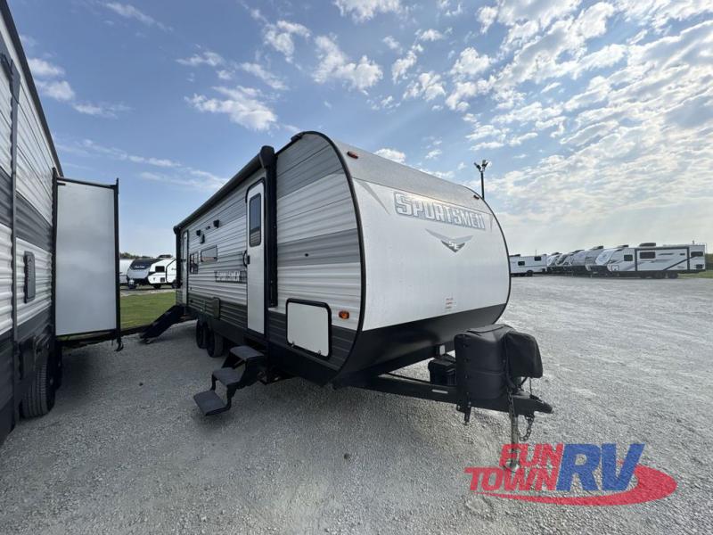 RV listing image