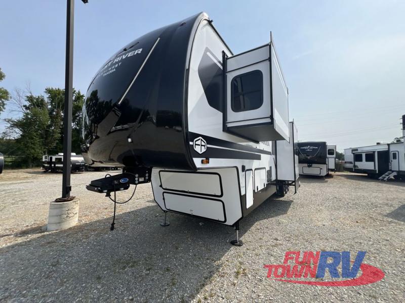 RV listing image