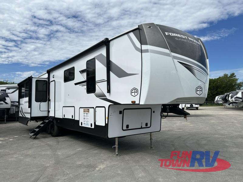 RV listing image