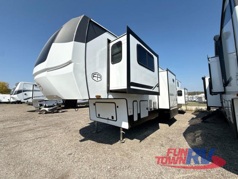 RV listing image