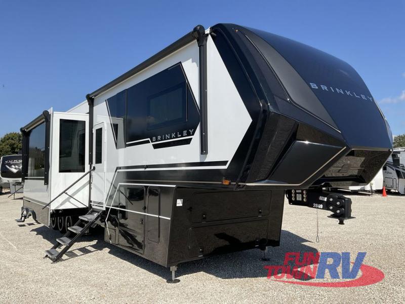 RV listing image