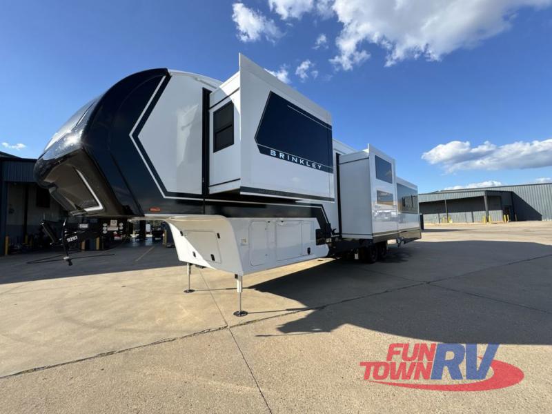RV listing image