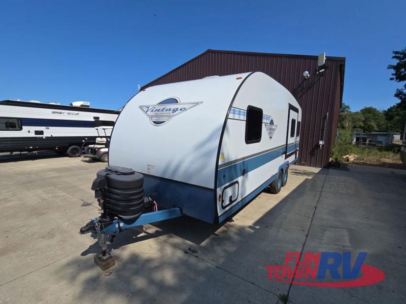 RV listing image