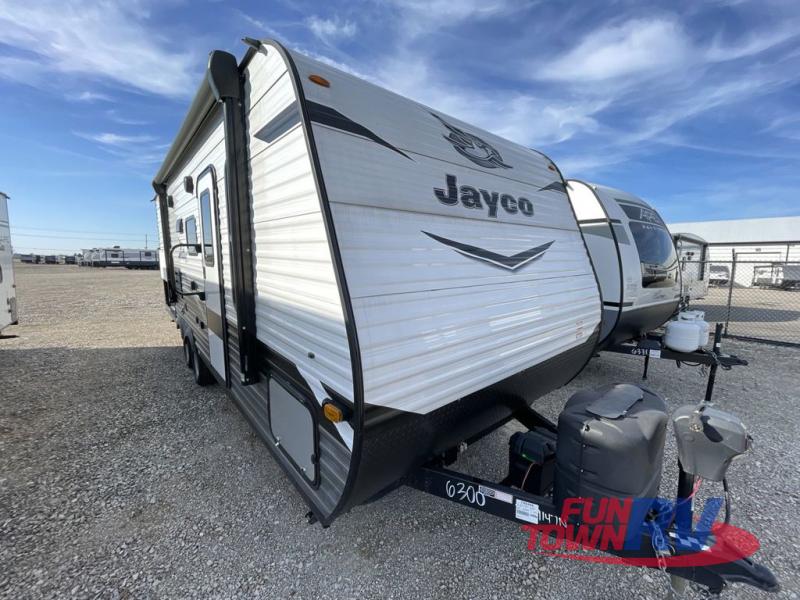 RV listing image