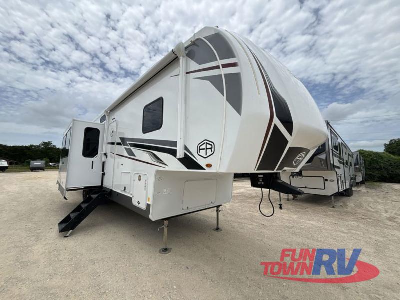 RV listing image