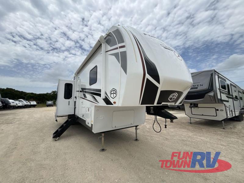 RV listing image