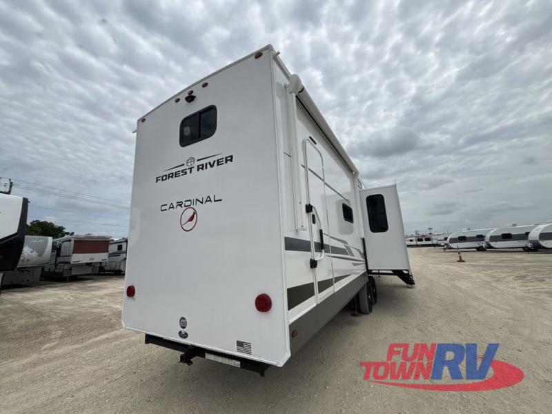 RV listing image