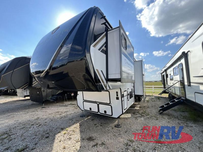RV listing image