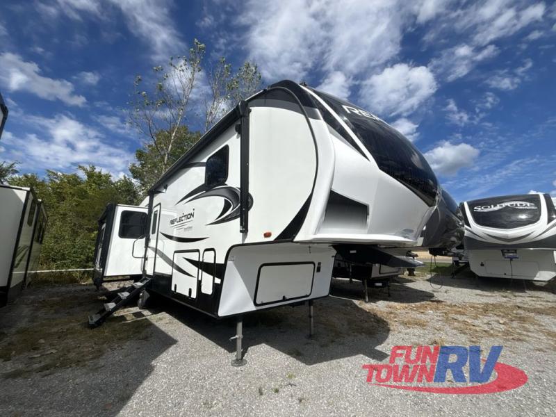 RV listing image