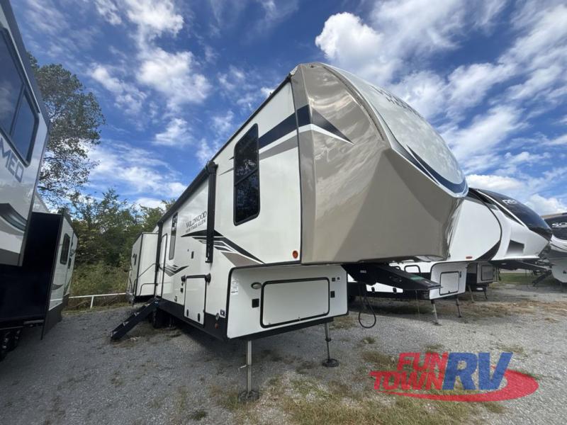 RV listing image