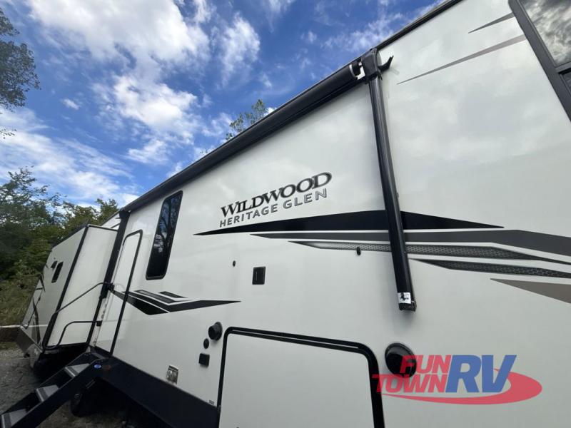 RV listing image