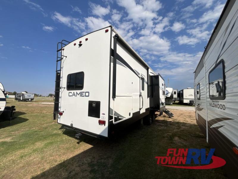 RV listing image