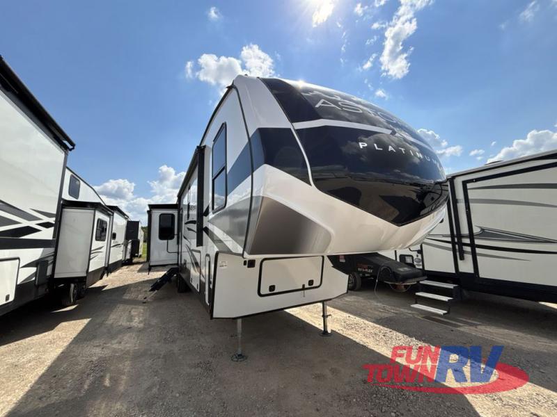 RV listing image
