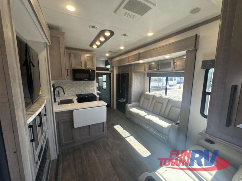 RV listing image