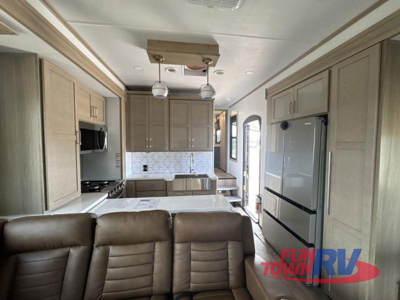 RV listing image