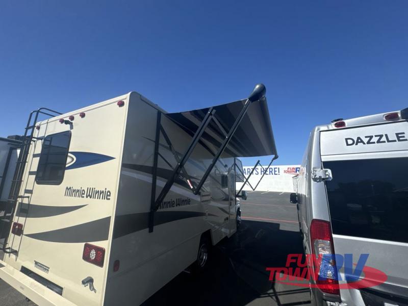 RV listing image