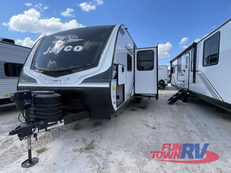 RV listing image