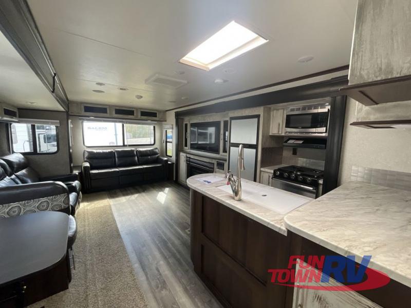 RV listing image