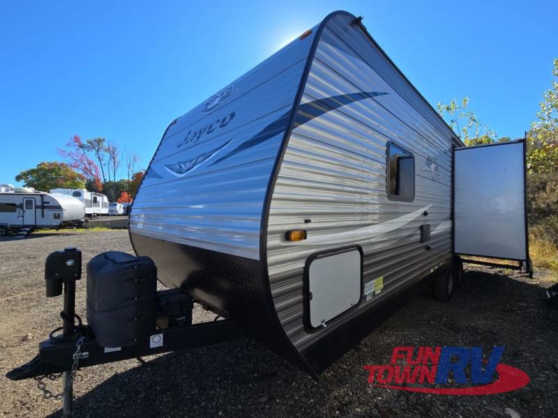 RV listing image