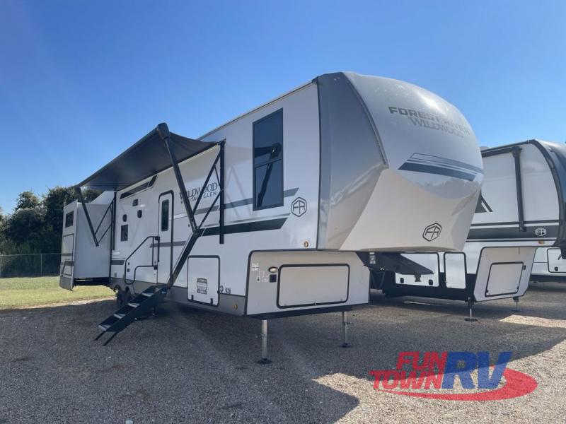 RV listing image
