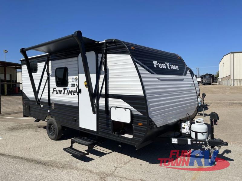 RV listing image