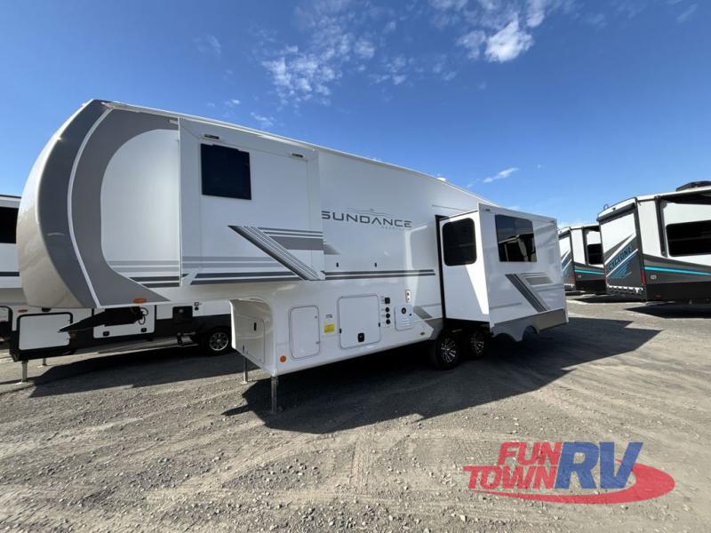 RV listing image