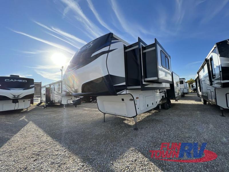 New 2023 CrossRoads RV Cameo 3891MK Fifth Wheel at Fun Town RV | Cibolo ...