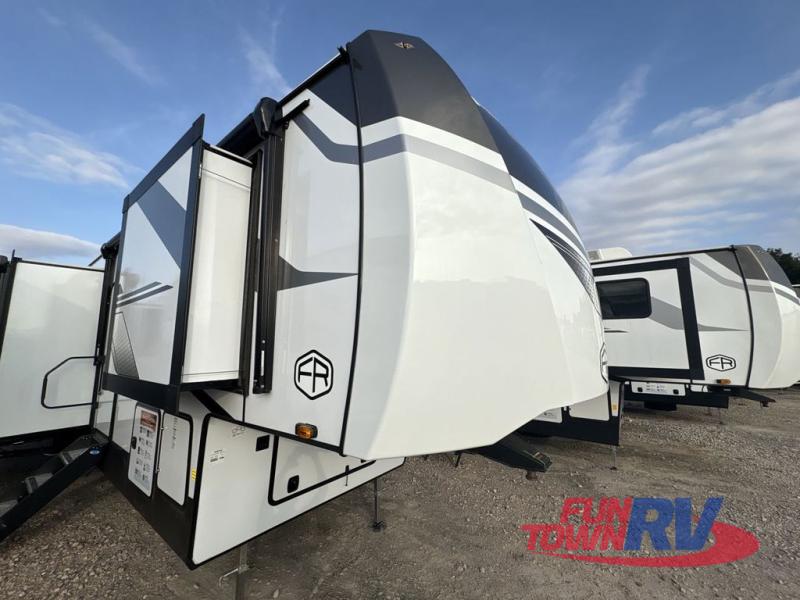 RV listing image