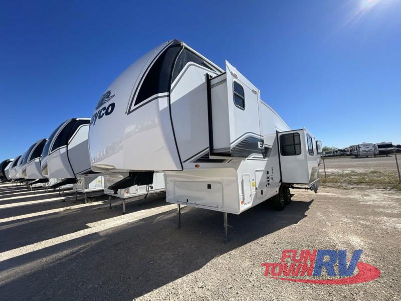 RV listing image
