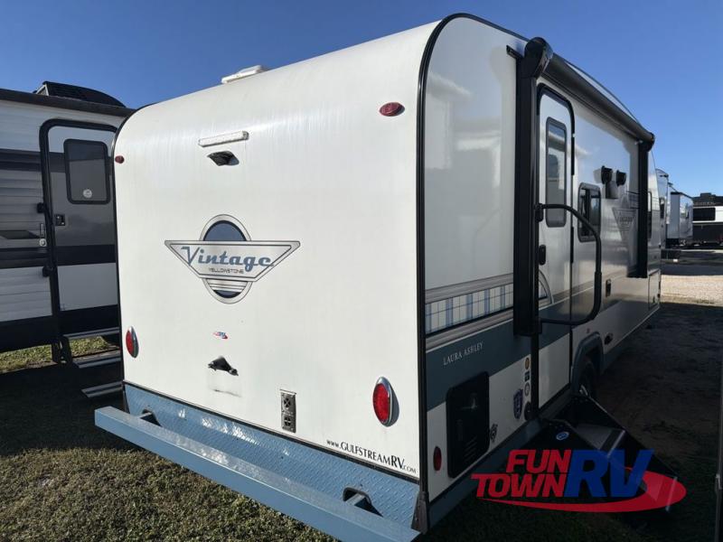 RV listing image