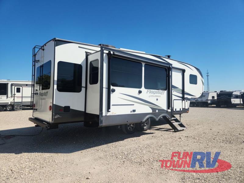 RV listing image