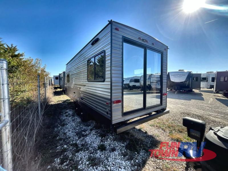 RV listing image