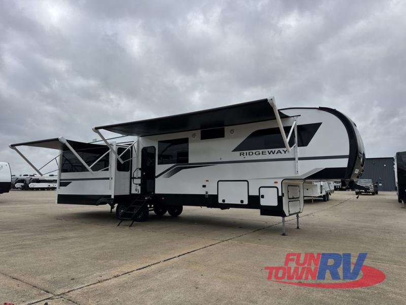RV listing image