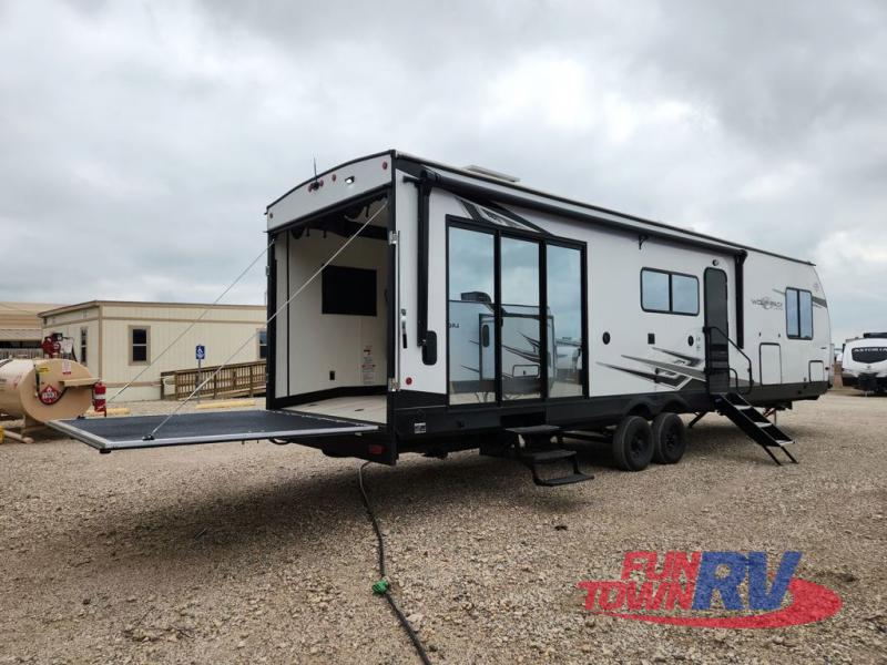 RV listing image